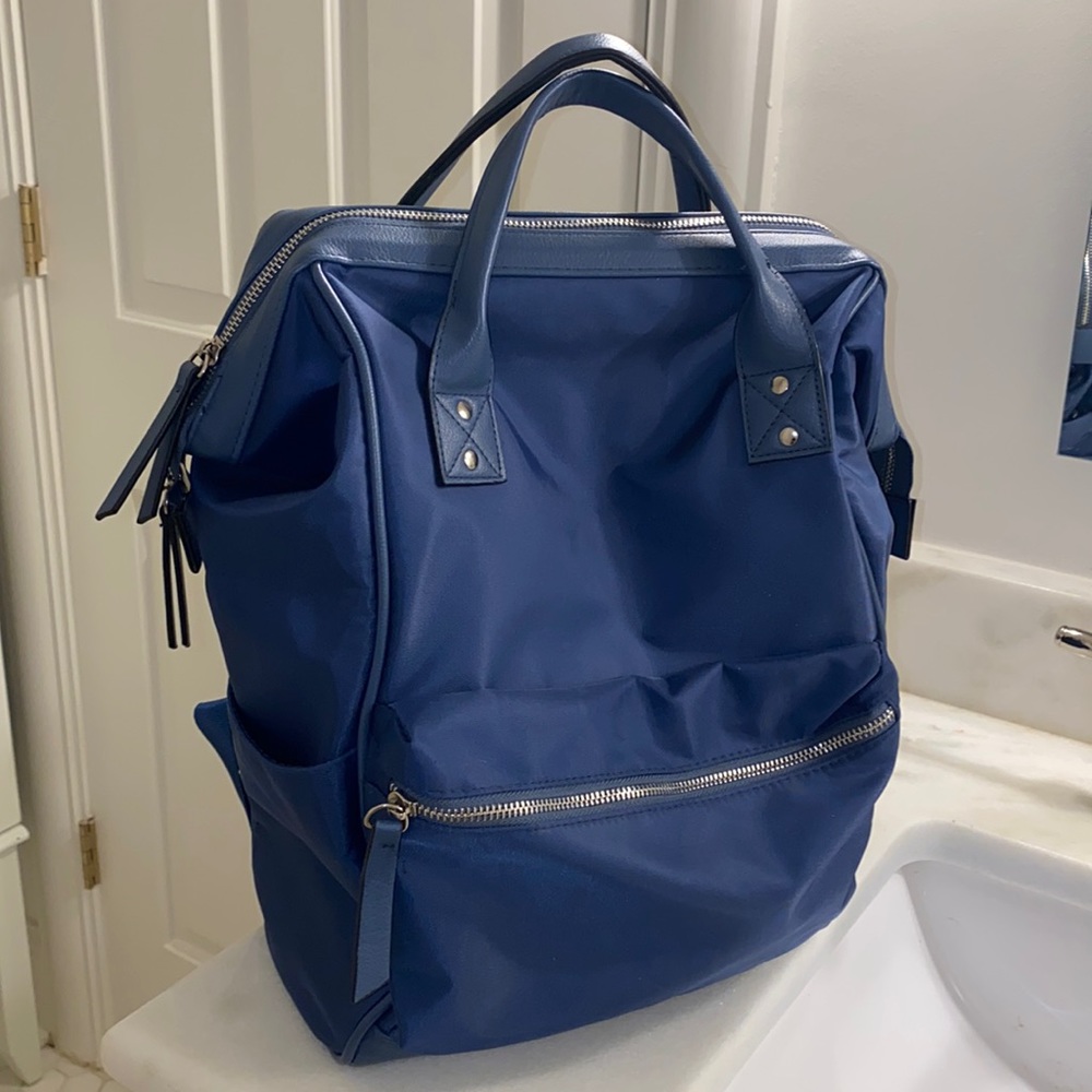 Wild Fable Navy Backpack. Like new. Very spacious!